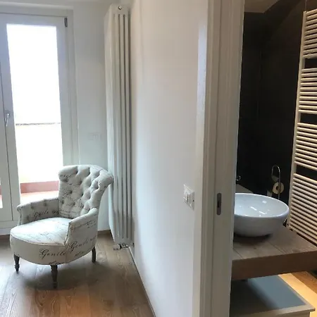 Remarkable 4-bed In Bellano