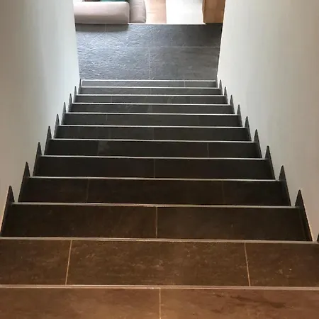 Remarkable 4-bed In Villa *