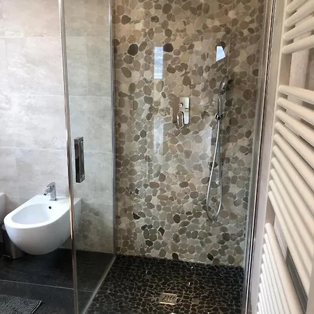 Remarkable 4-bed In Villa *